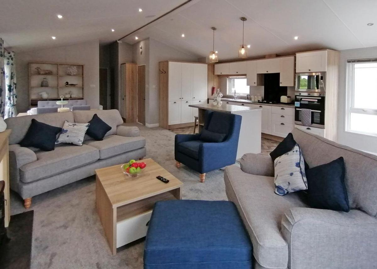 The Springs Lakeside Holiday Park Fladbury Exteriér fotografie