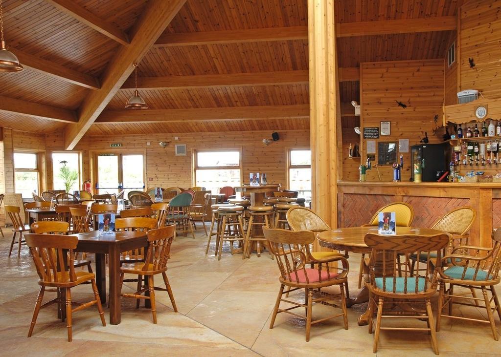 The Springs Lakeside Holiday Park Fladbury Pokoj fotografie