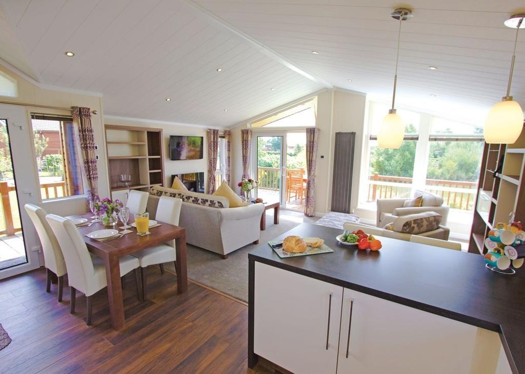 The Springs Lakeside Holiday Park Fladbury Pokoj fotografie
